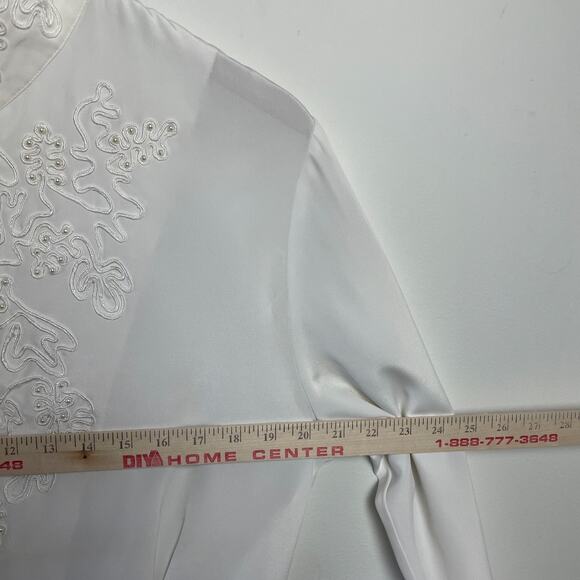 Vintage 80s Embroidered Blouse Medium White Edwardian Romantic Pearl Buttons - Picture 7 of 8